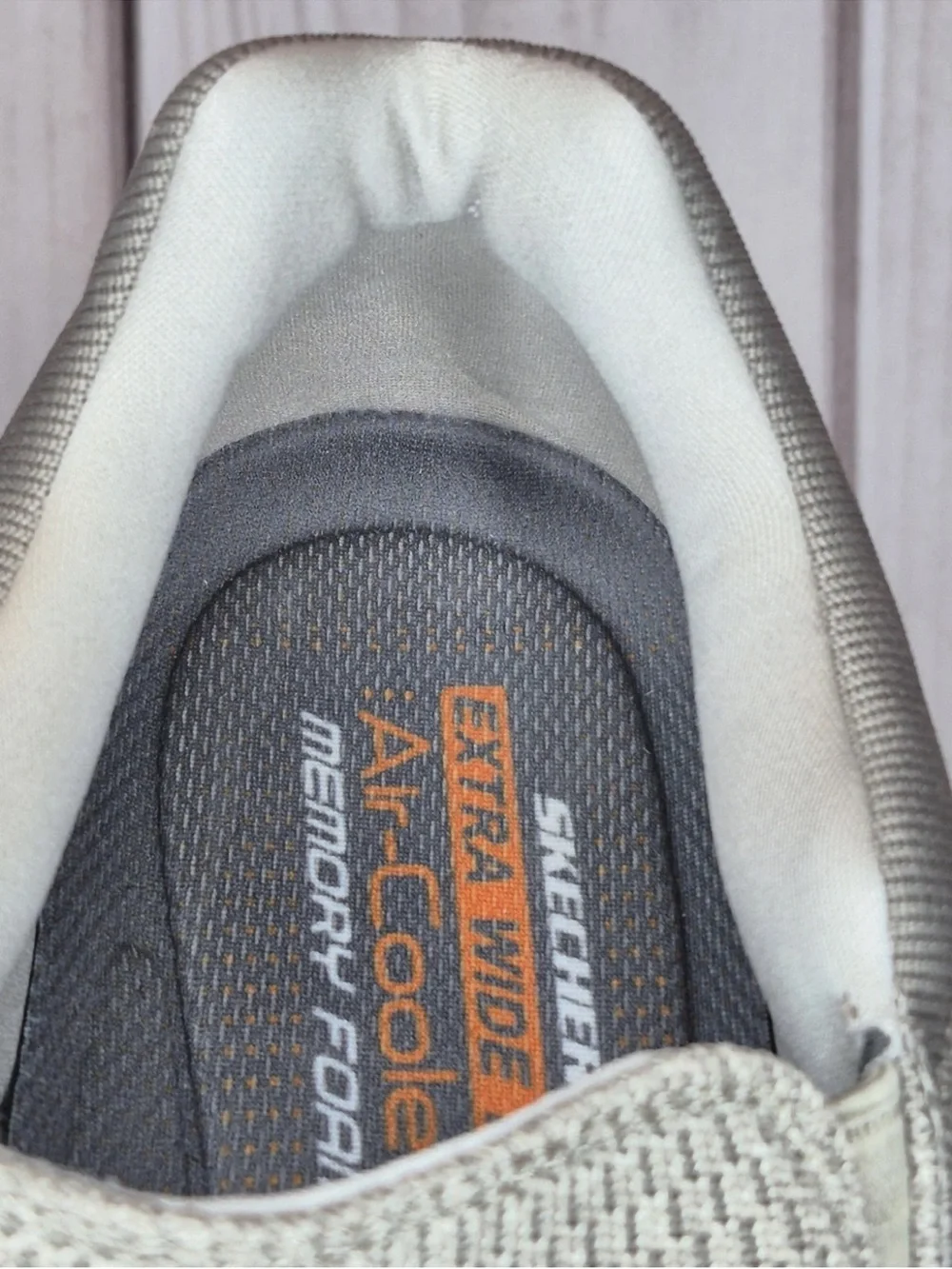 Skechers Relaxed Fit Men's Size 10 EWW Gomel Taupe Loafer Slip-On Shoes